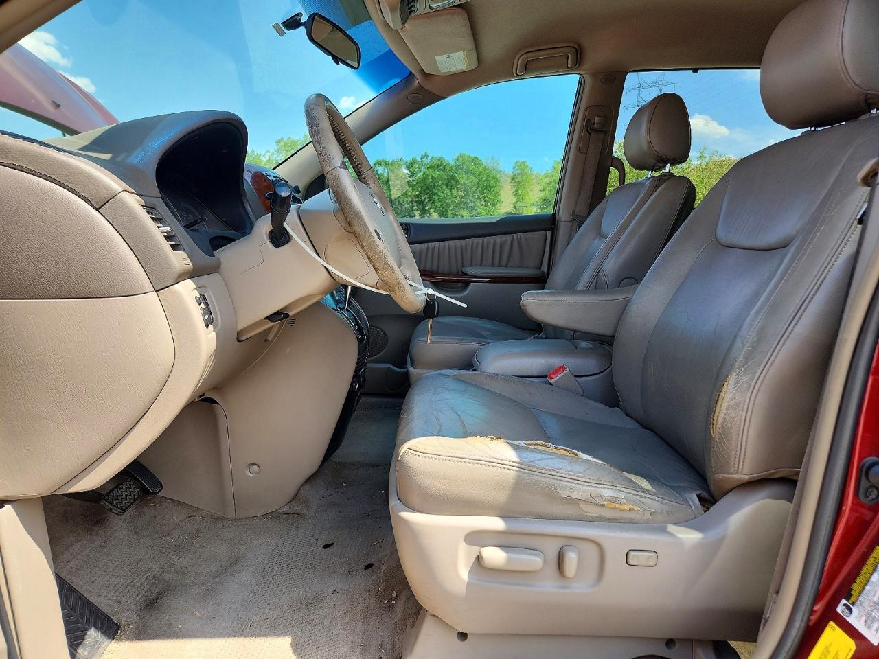 2005 Toyota Sienna Xle 7 Passenger - Image 7