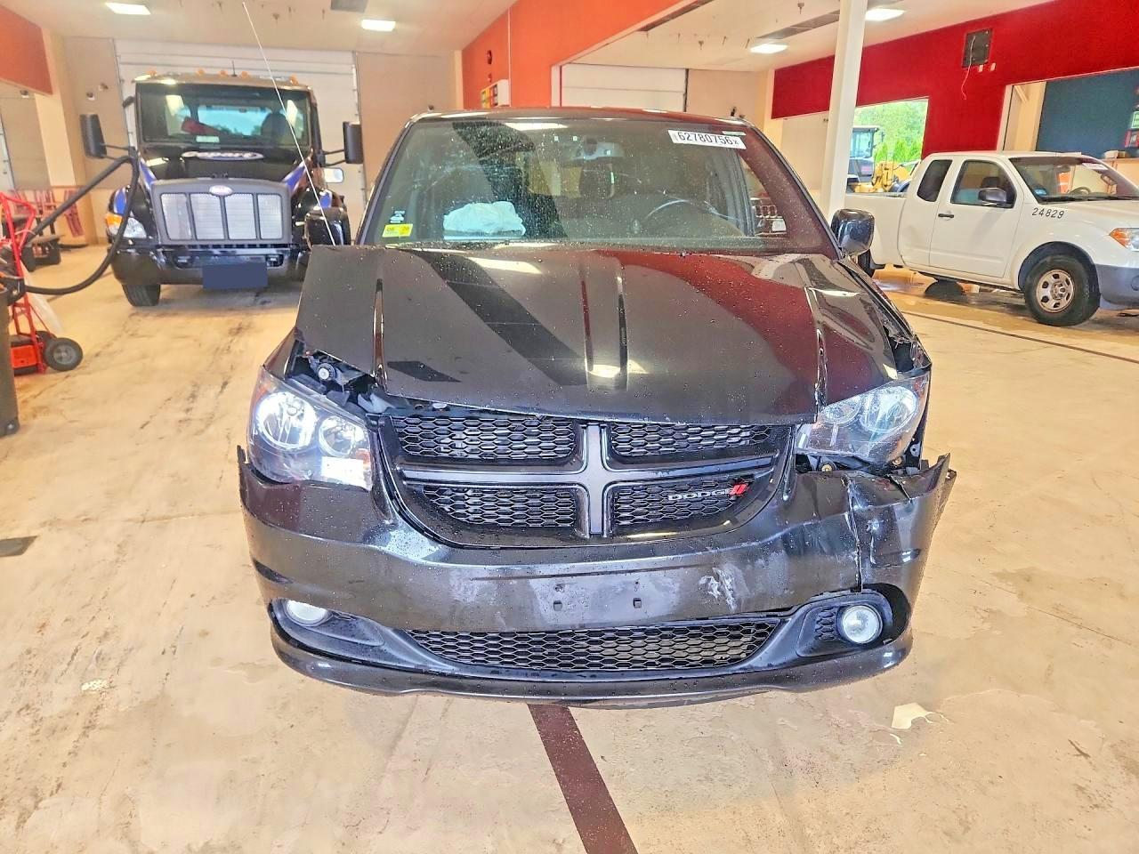 2016 Dodge Grand Caravan R/T - Фото 5