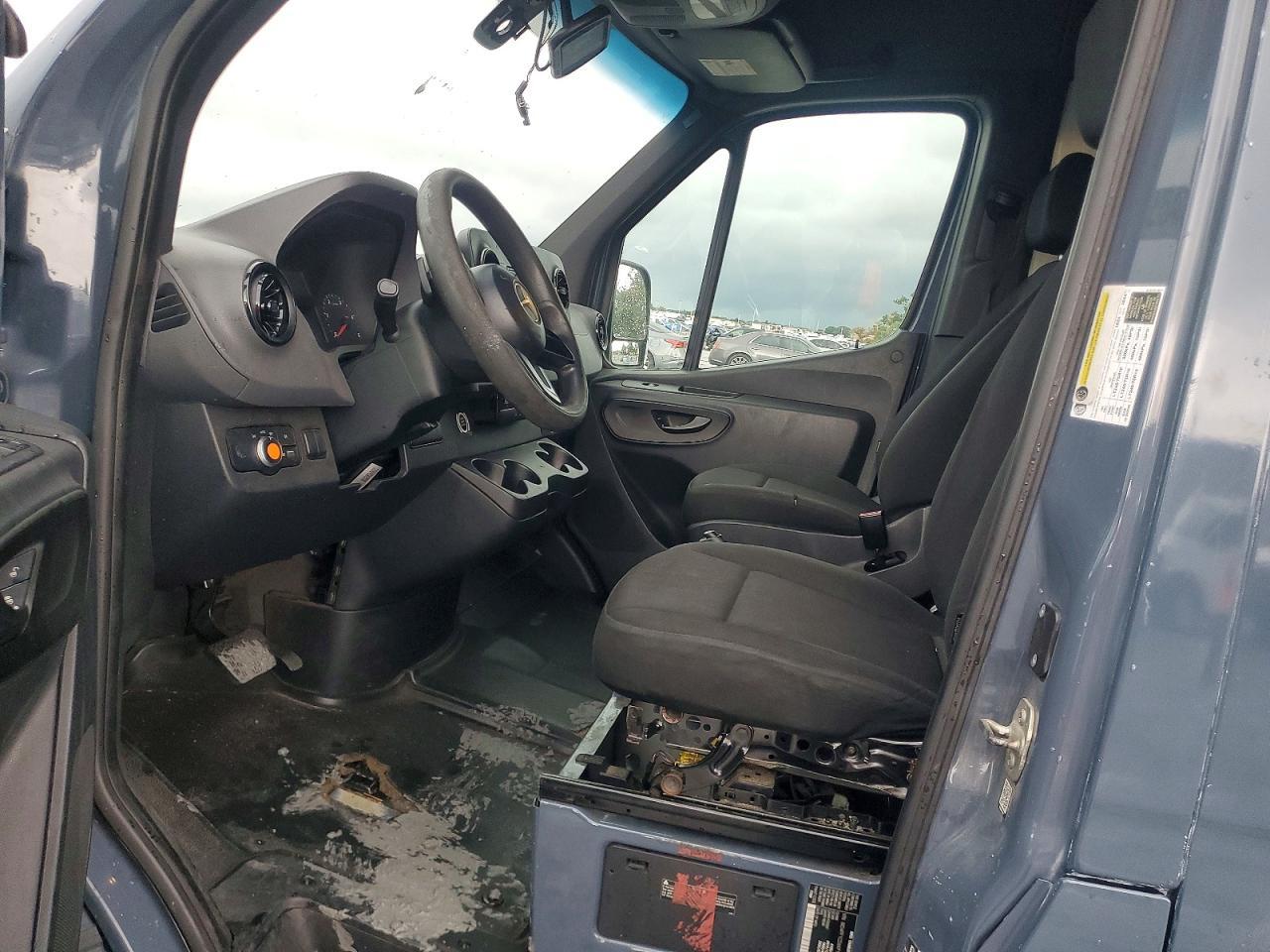 2019 Mercedes-Benz Sprinter 2500/3500 Delivery Van - Image 7