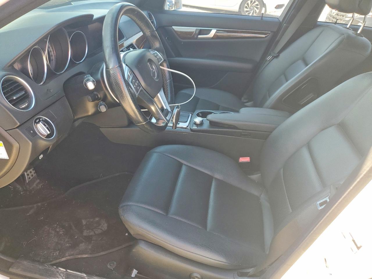 2014 Mercedes-Benz C 300 4Matic - Image 7