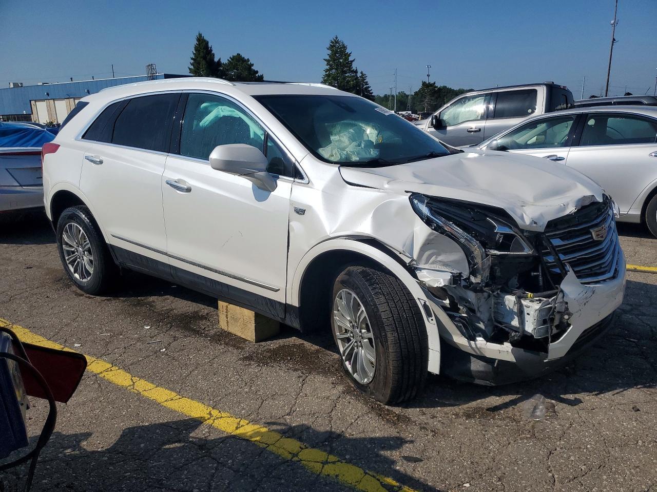 2018 Cadillac Xt5 Luxury - Image 4