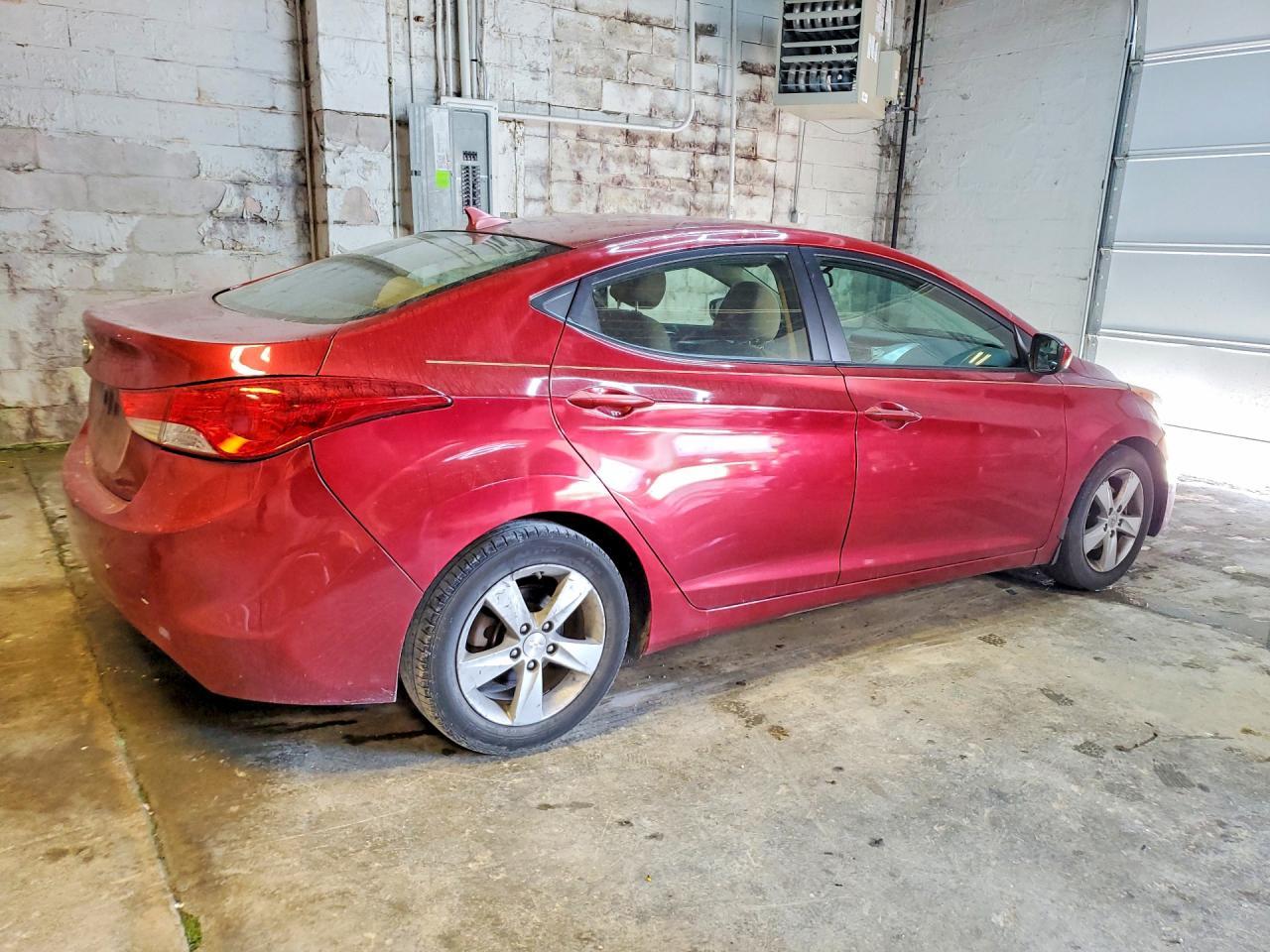 2013 Hyundai Elantra Gls - Фото 3
