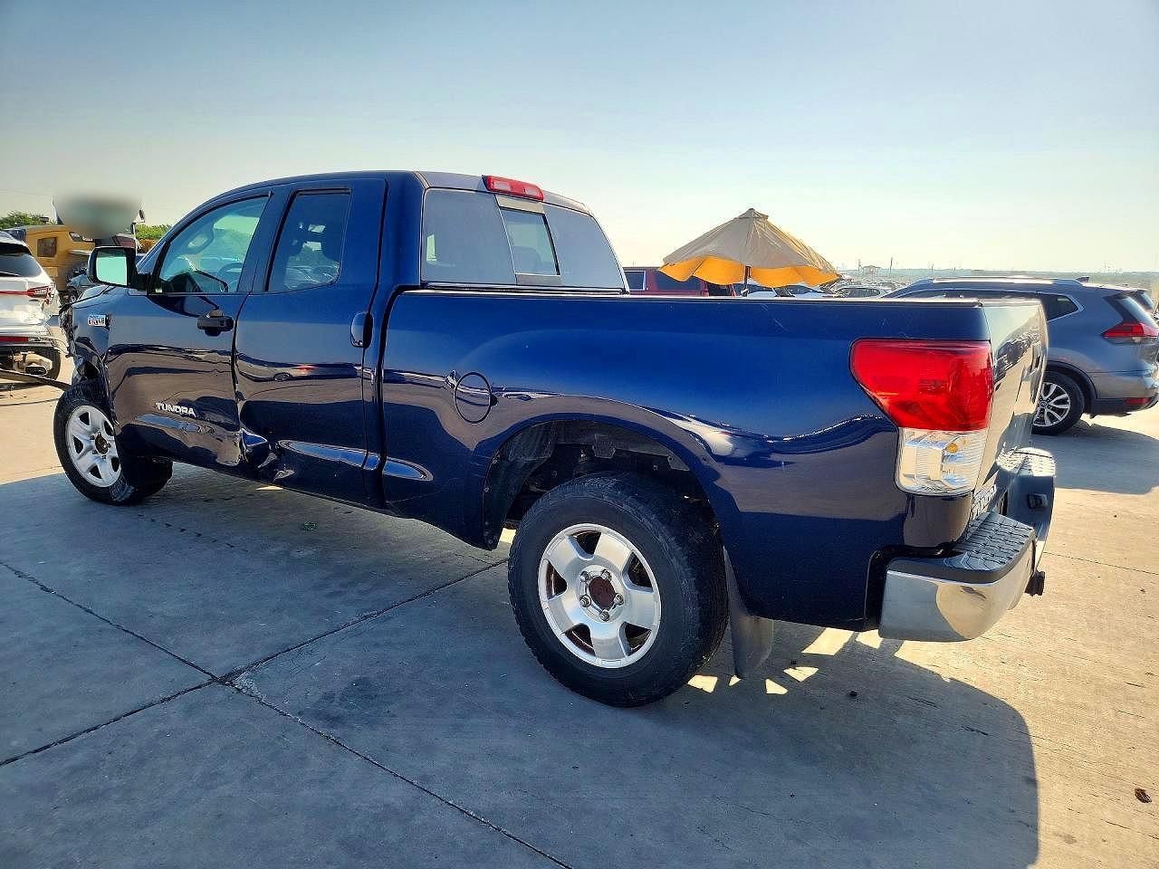 2010 Toyota Tundra Double Cab Sr5 - Image 2