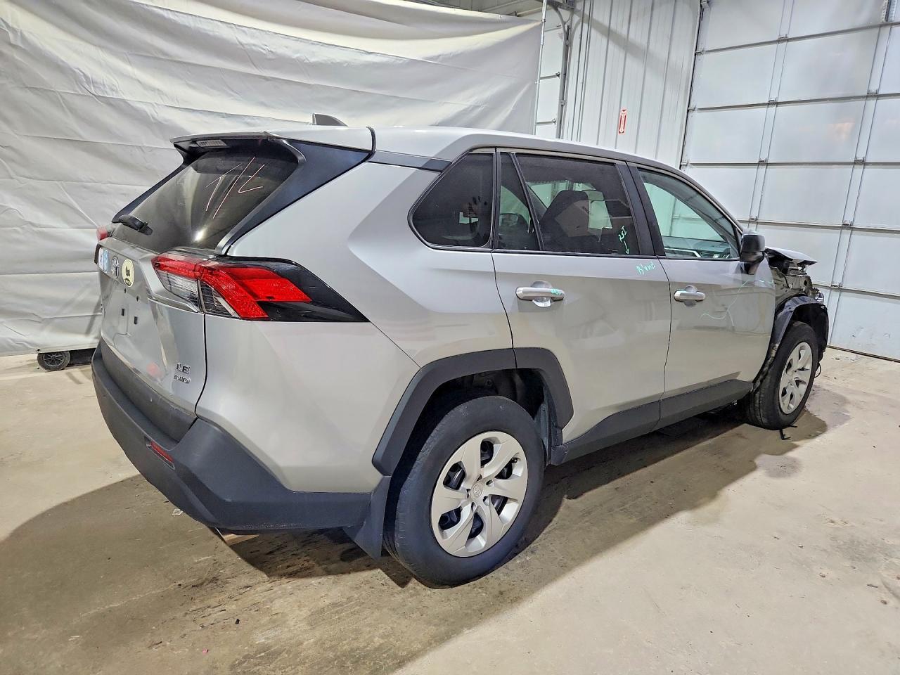 2024 Toyota Rav4 Le - Фото 3
