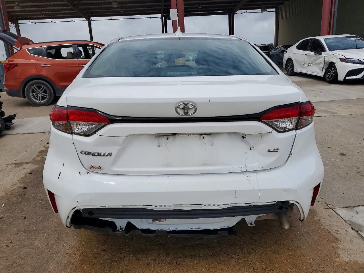 2021 Toyota Corolla Le - Image 6