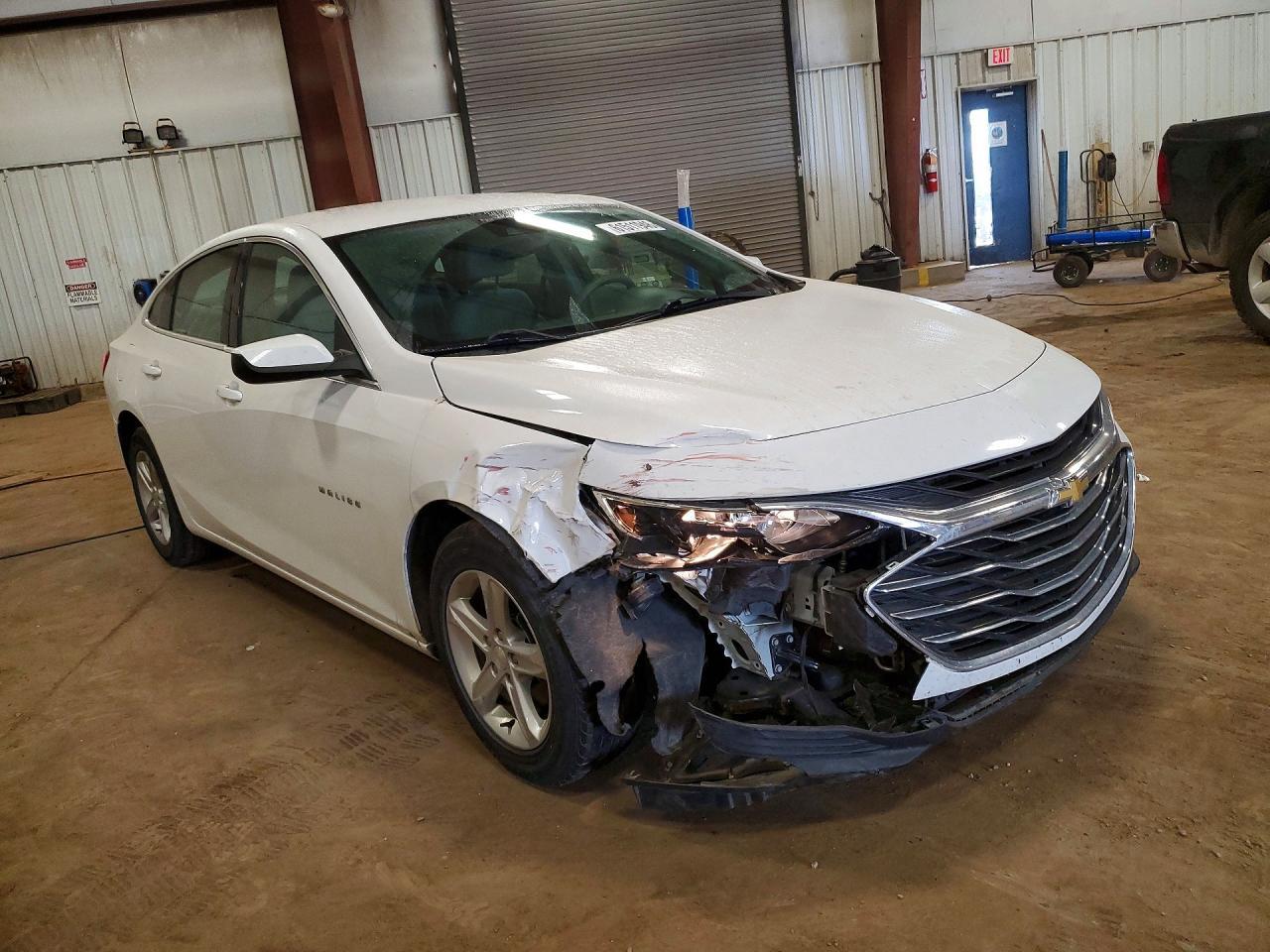 2020 Chevrolet Malibu Ls - Image 4