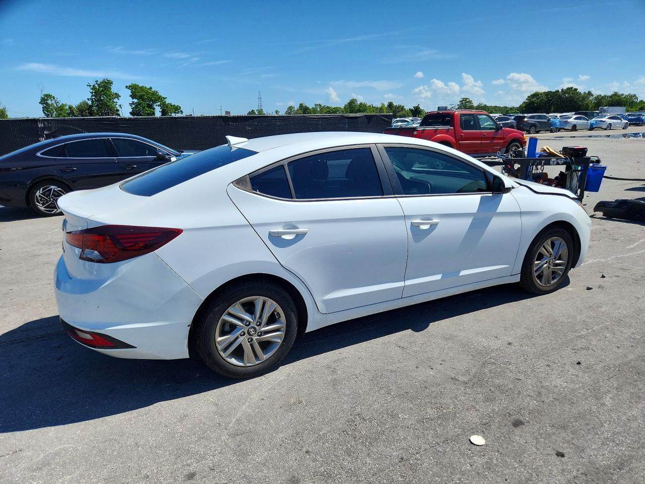 2019 Hyundai Elantra Sel - Фото 3
