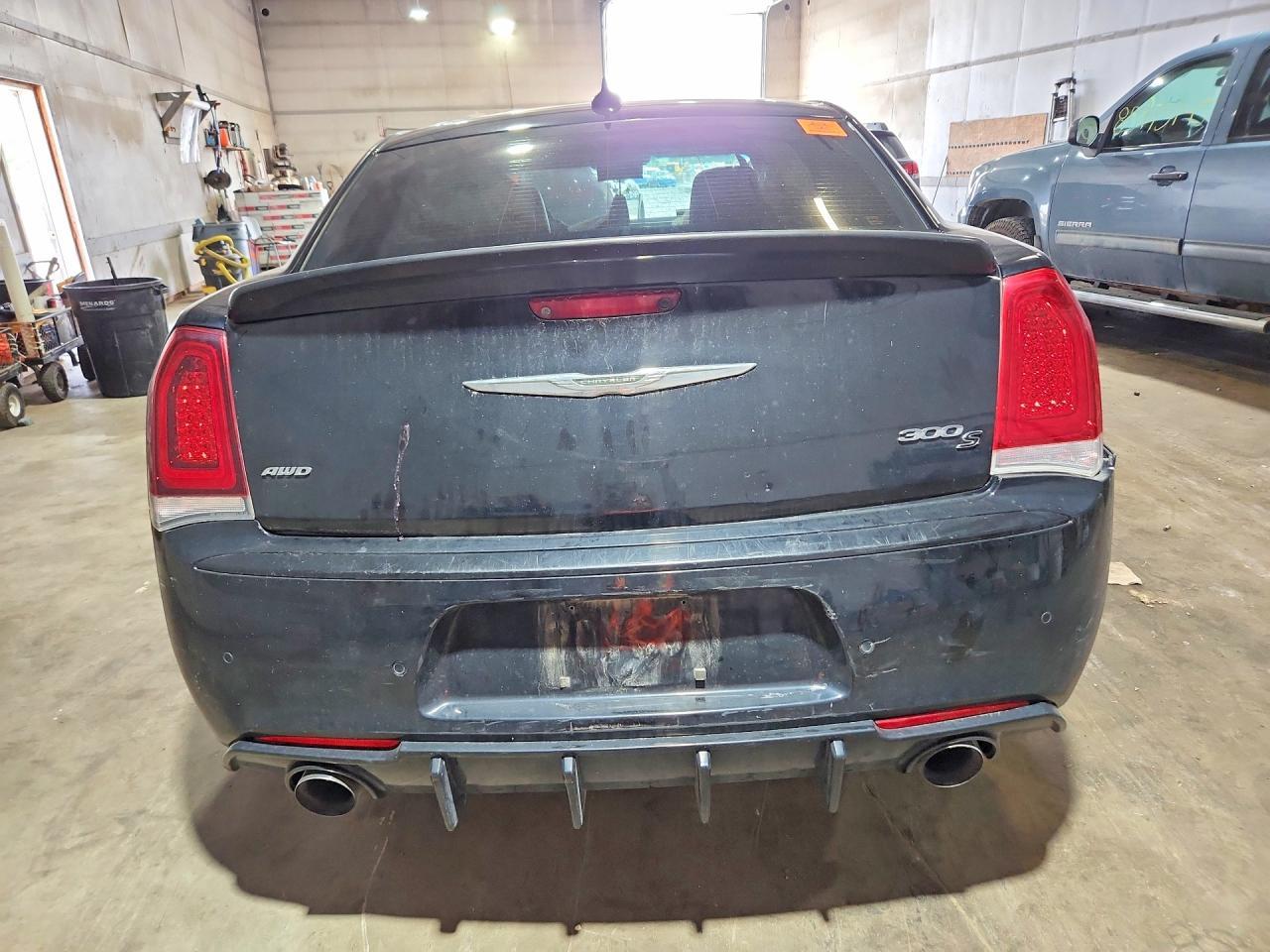 2017 Chrysler 300 S - Фото 6