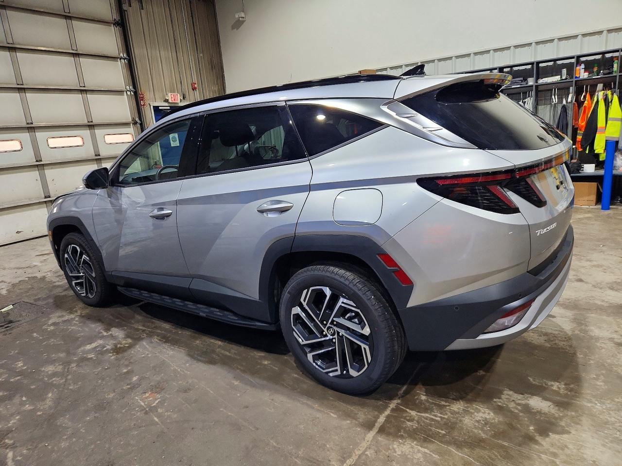 2025 Hyundai Tucson Limited - Image 2
