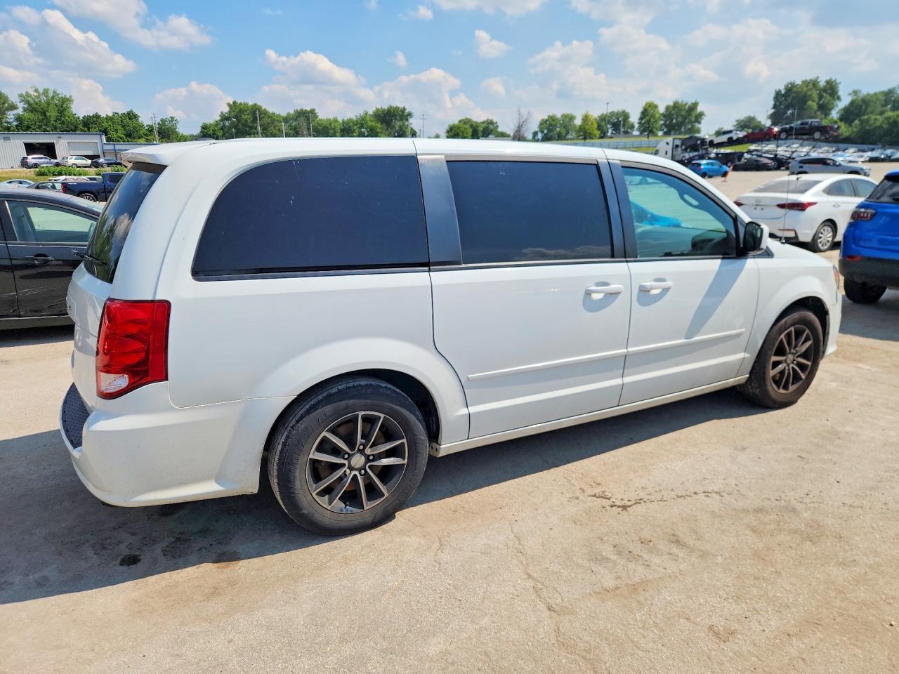 2017 Dodge Grand Caravan Se - Фото 3