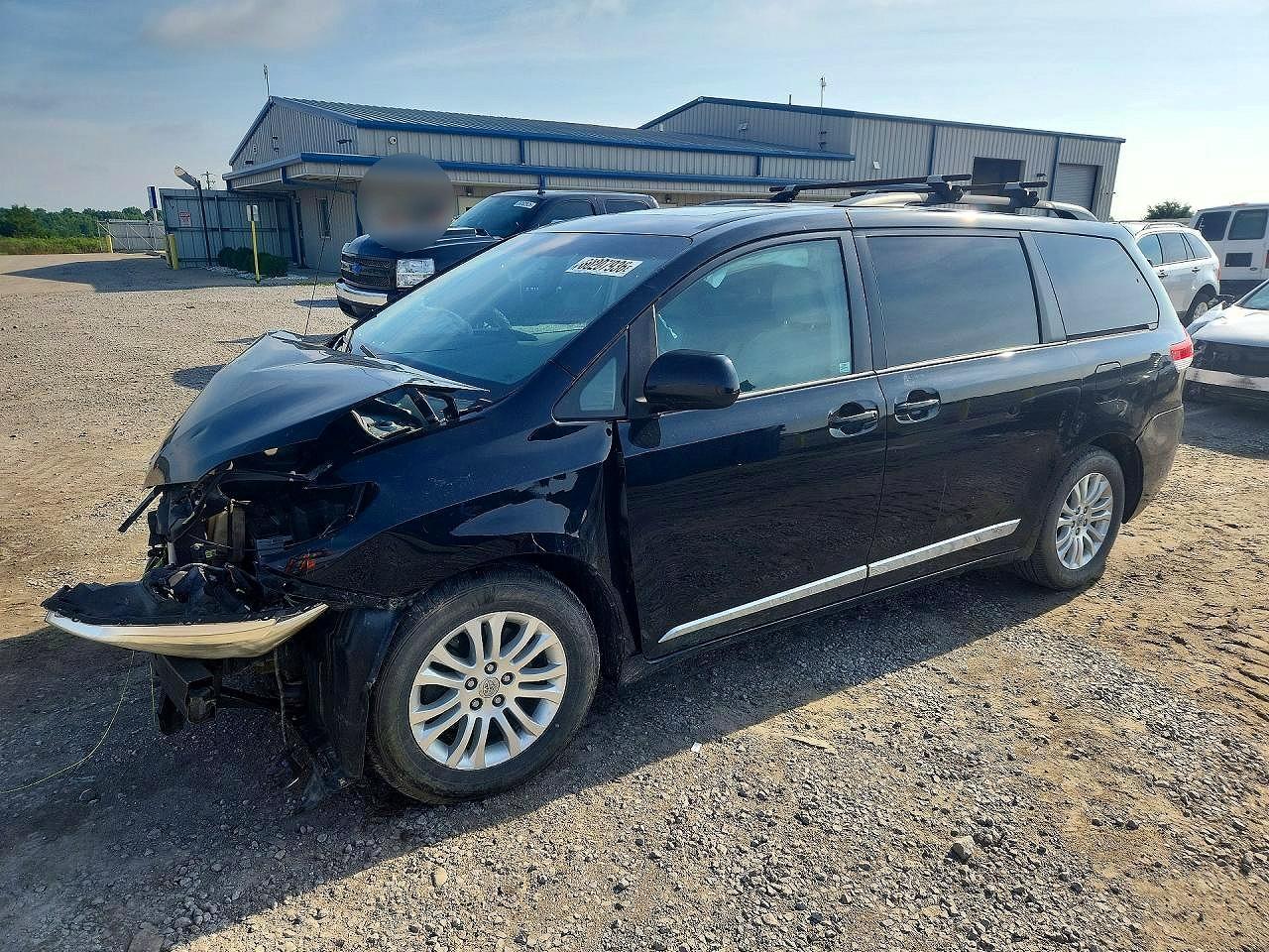 2014 Toyota Sienna Xle 8-Passenger