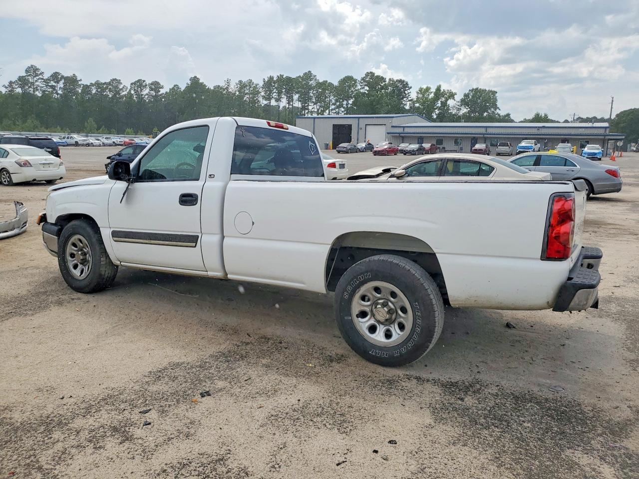 2006 Chevrolet Silverado C1500 - Фото 2