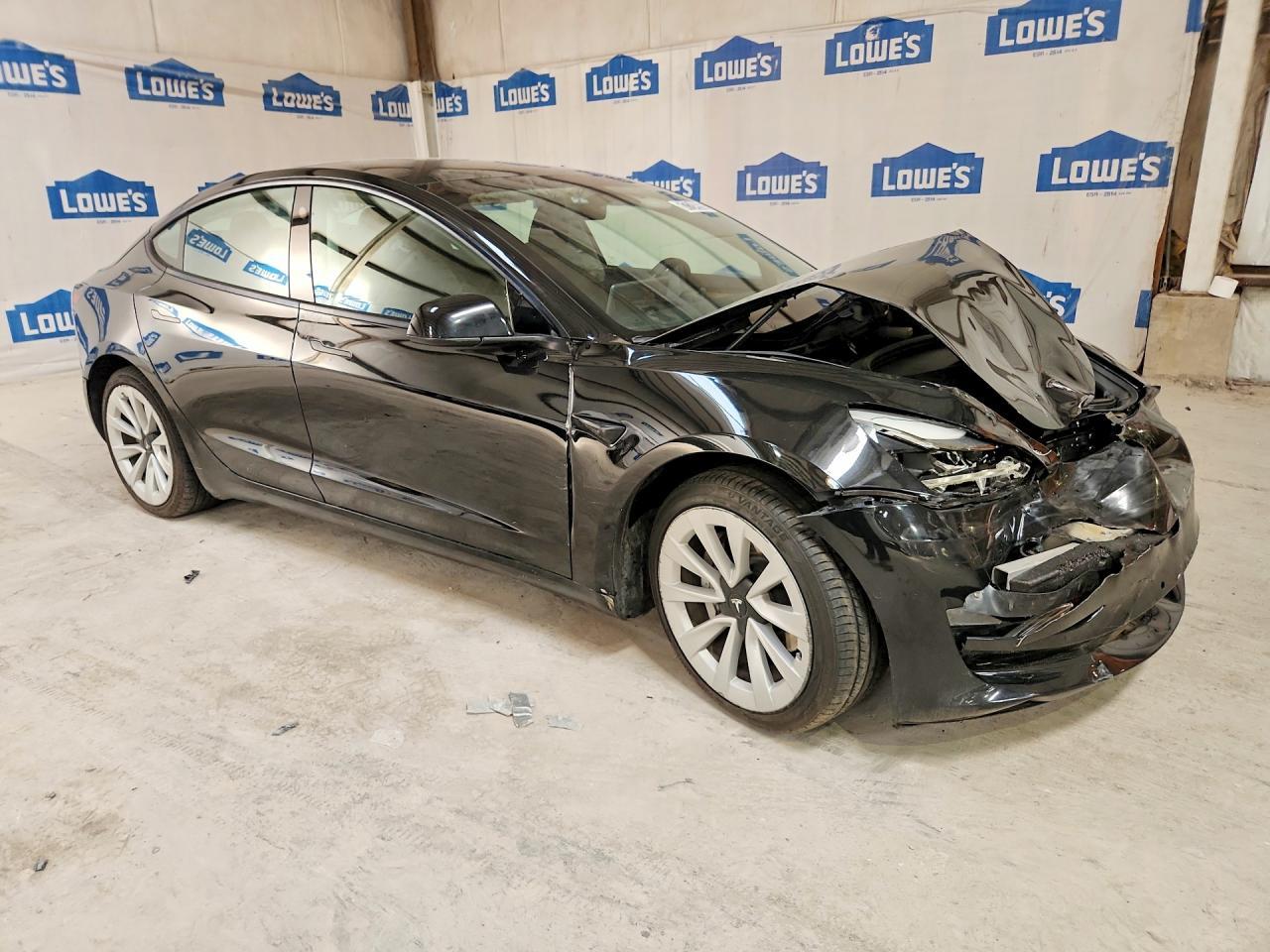 2022 Tesla Model 3 - Фото 4