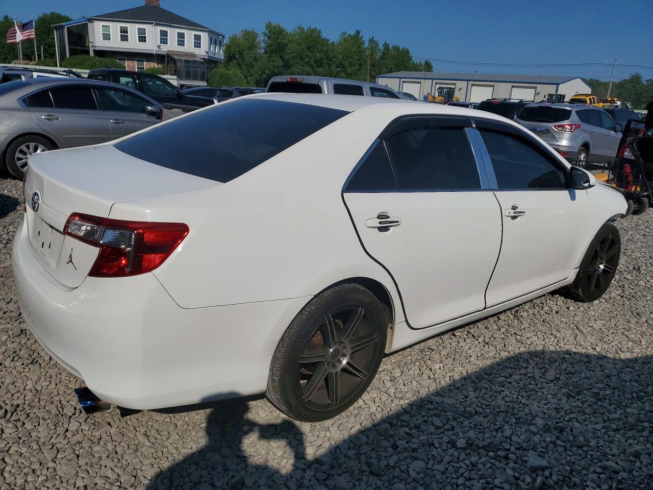 2012 Toyota Camry L - Image 3