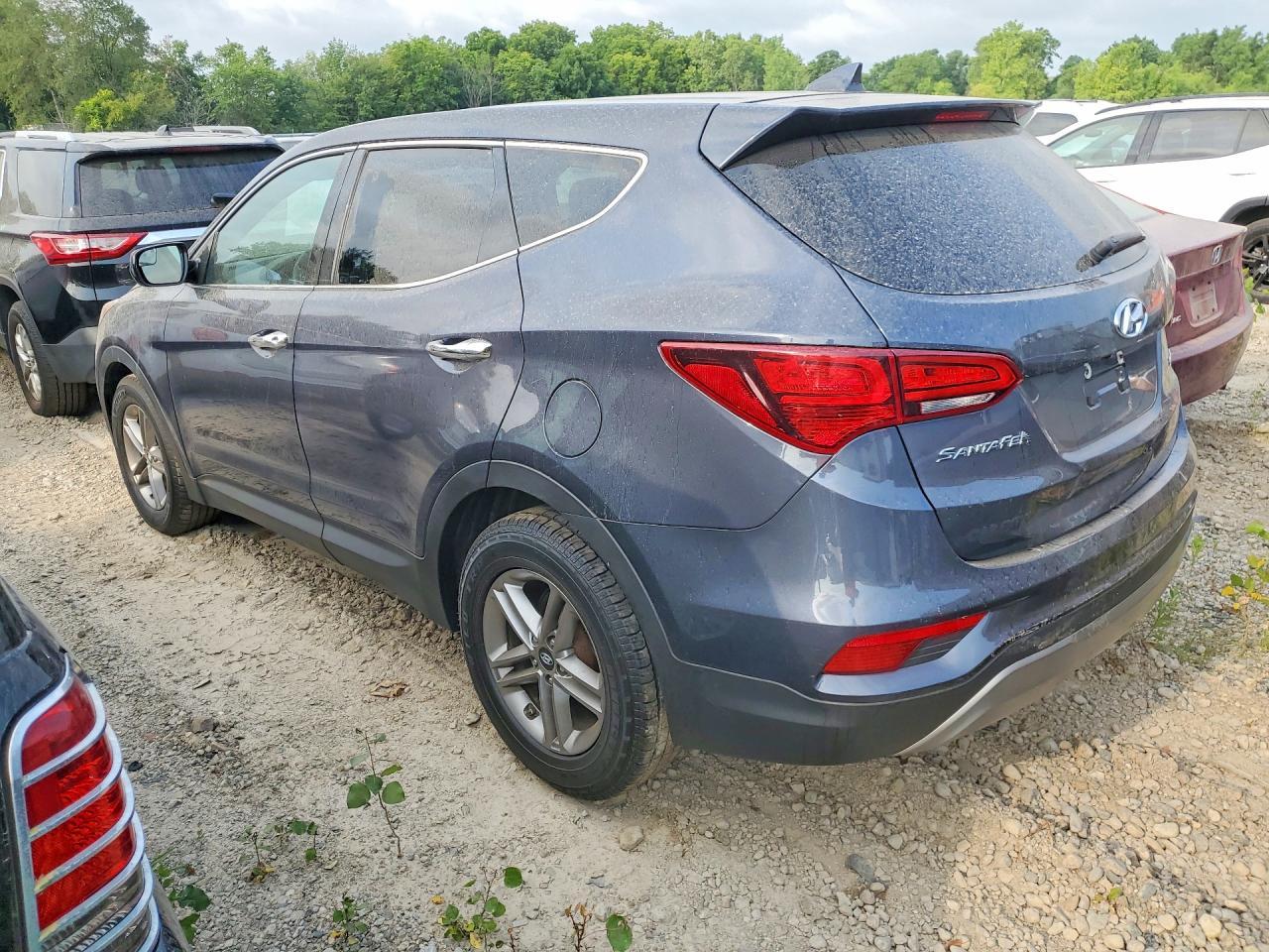 2017 Hyundai Santa Fe Sport 2.4L - Фото 2