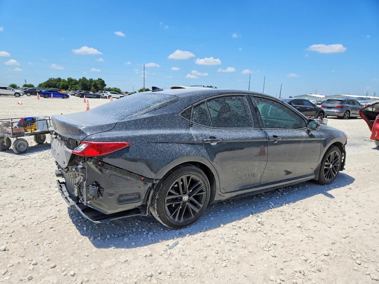 2026 Toyota Camry Se - Image 3