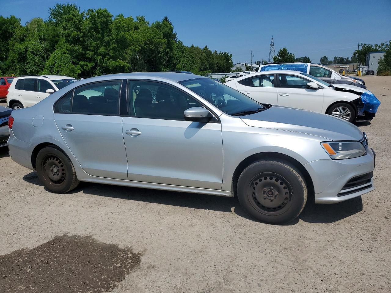 2015 Volkswagen Jetta Base - Image 4
