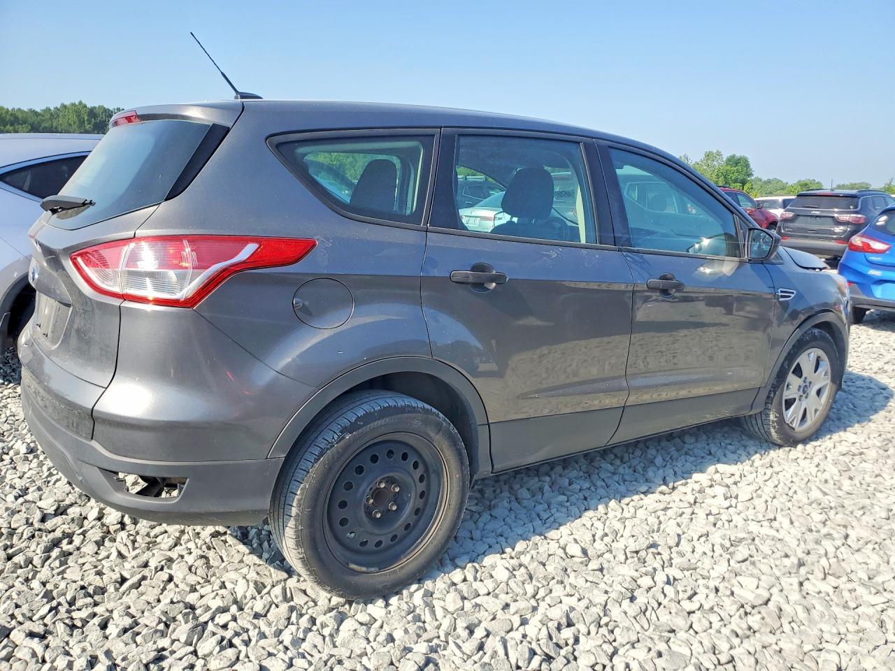 2014 Ford Escape S - Фото 3