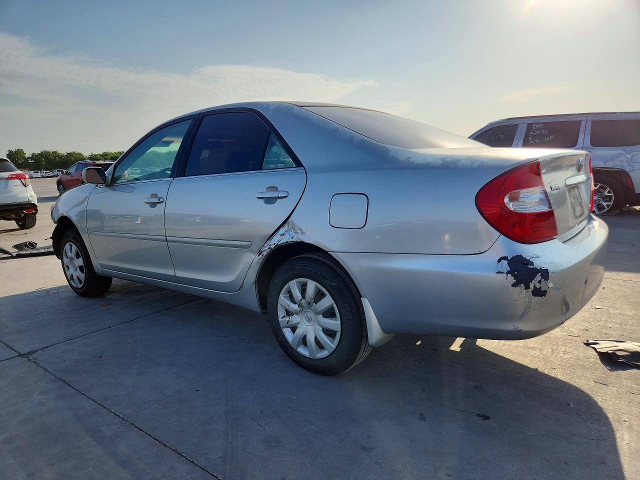 2004 Toyota Camry Le - Image 2