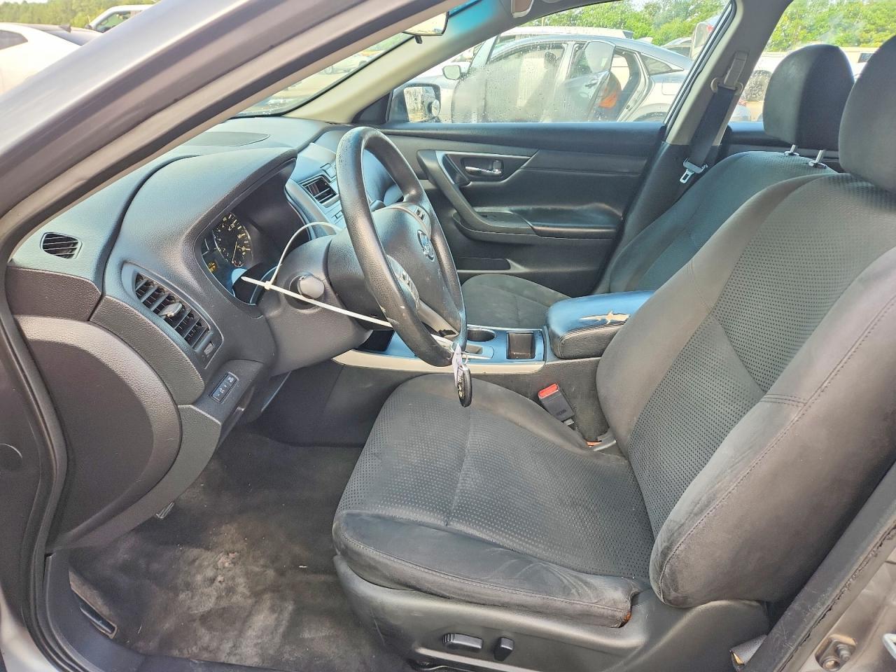 2015 Nissan Altima 2.5 S - Фото 7
