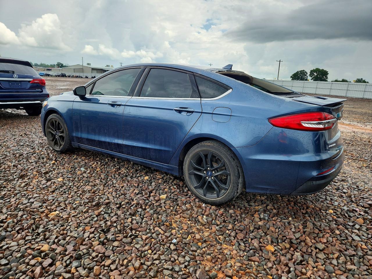 2019 Ford Fusion Se - Фото 2