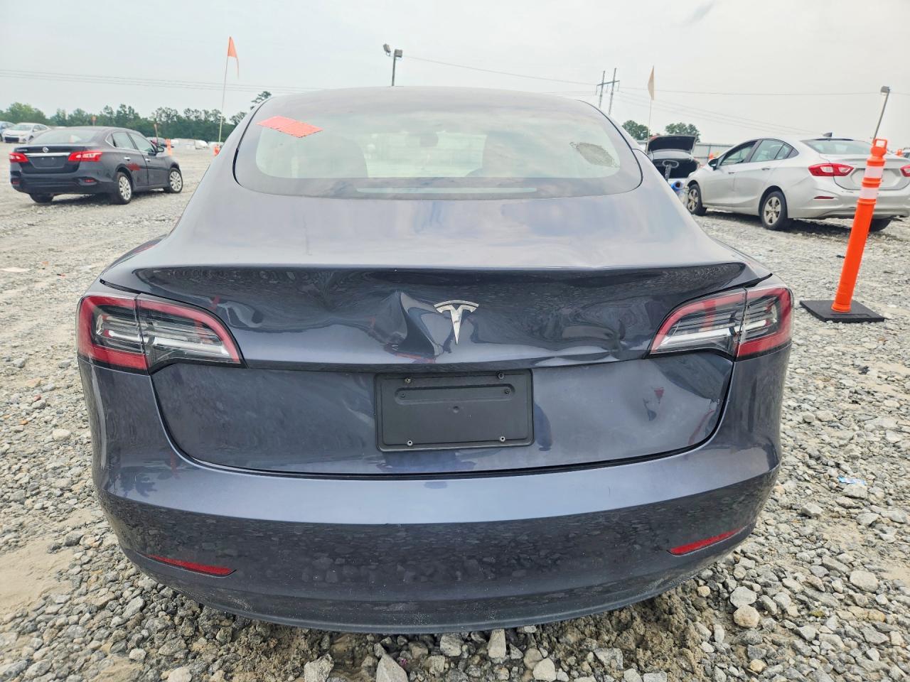 2021 Tesla Model 3 - Фото 6