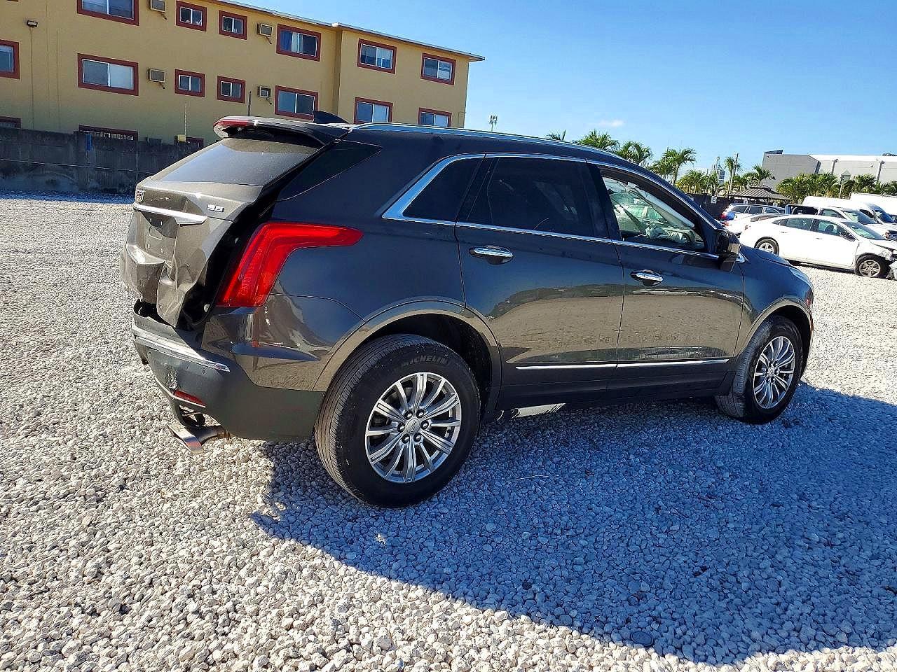 2019 Cadillac Xt5 - Image 3