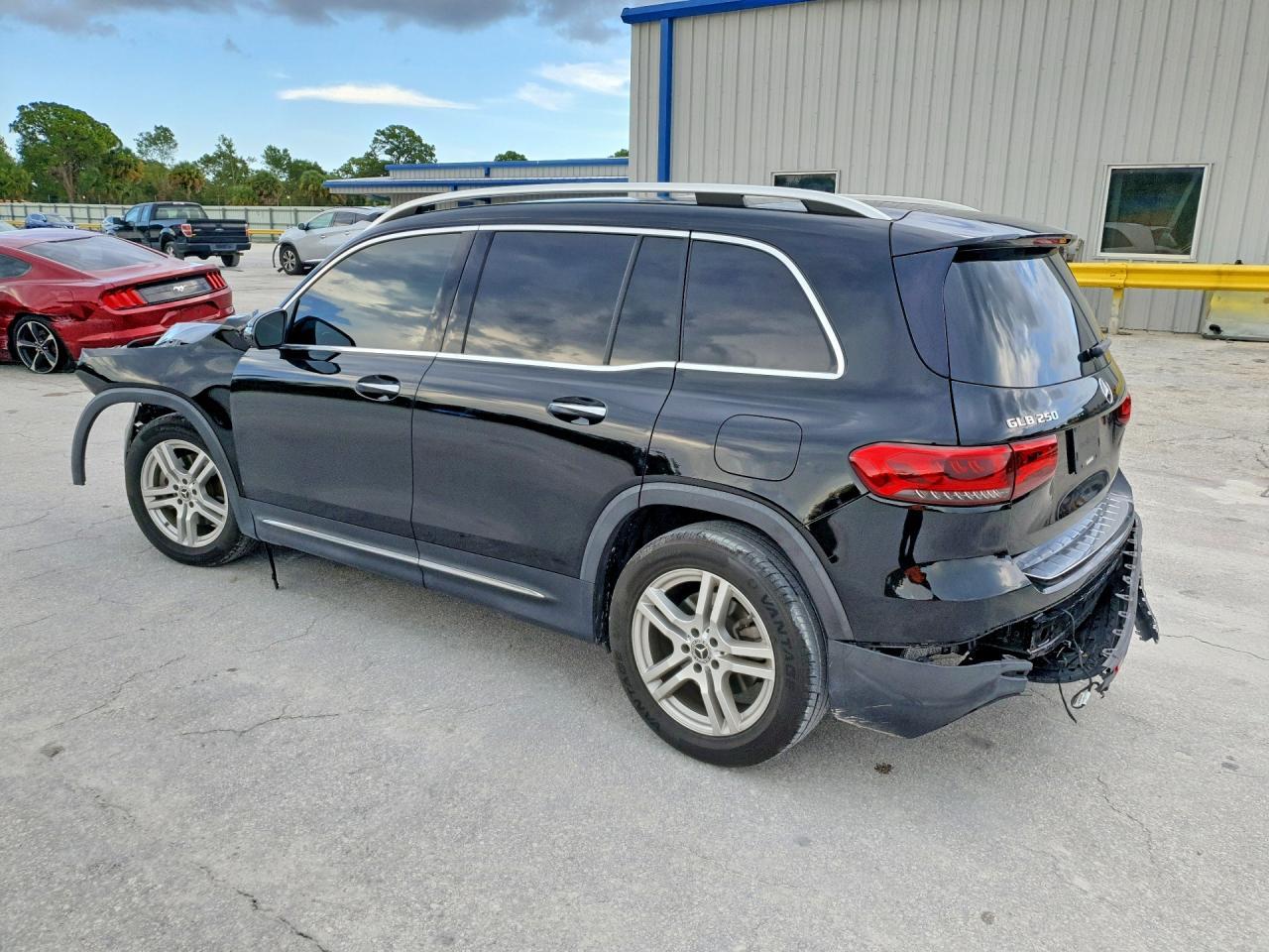 2020 Mercedes-Benz Glb 250 - Фото 2
