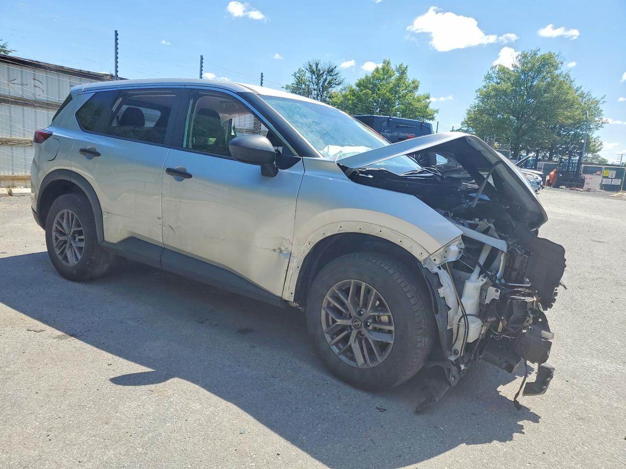 2024 Nissan Rogue S - Фото 4