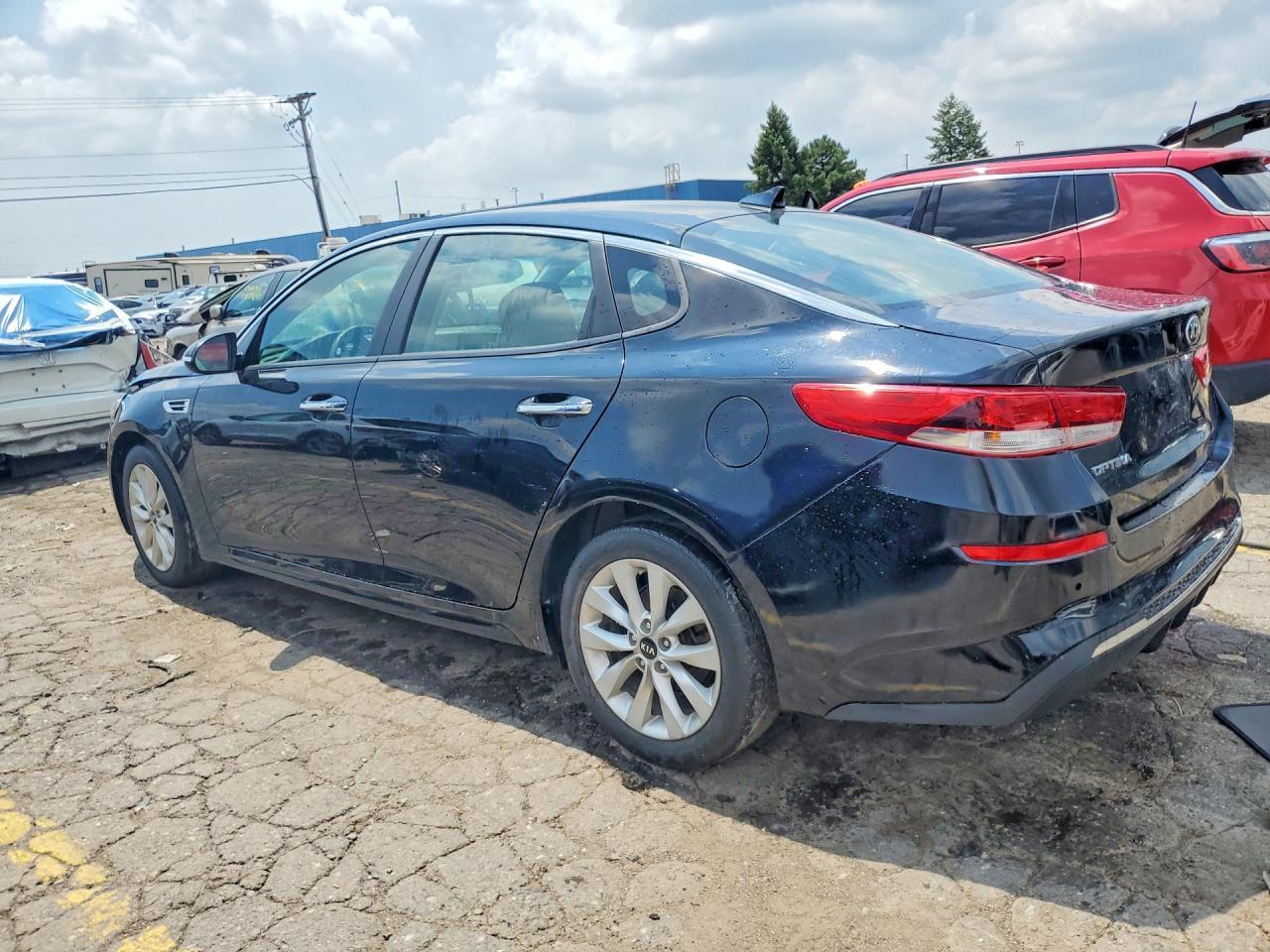 2018 Kia Optima Lx - Image 2