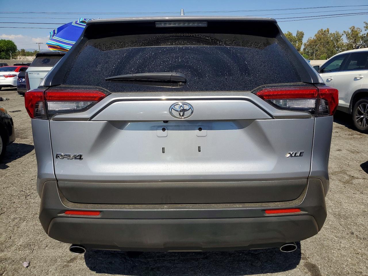 2021 Toyota Rav4 Xle - Фото 6