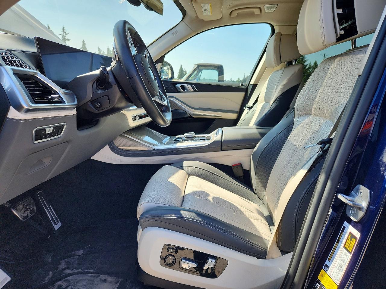 2023 BMW X7 M60I - Image 7