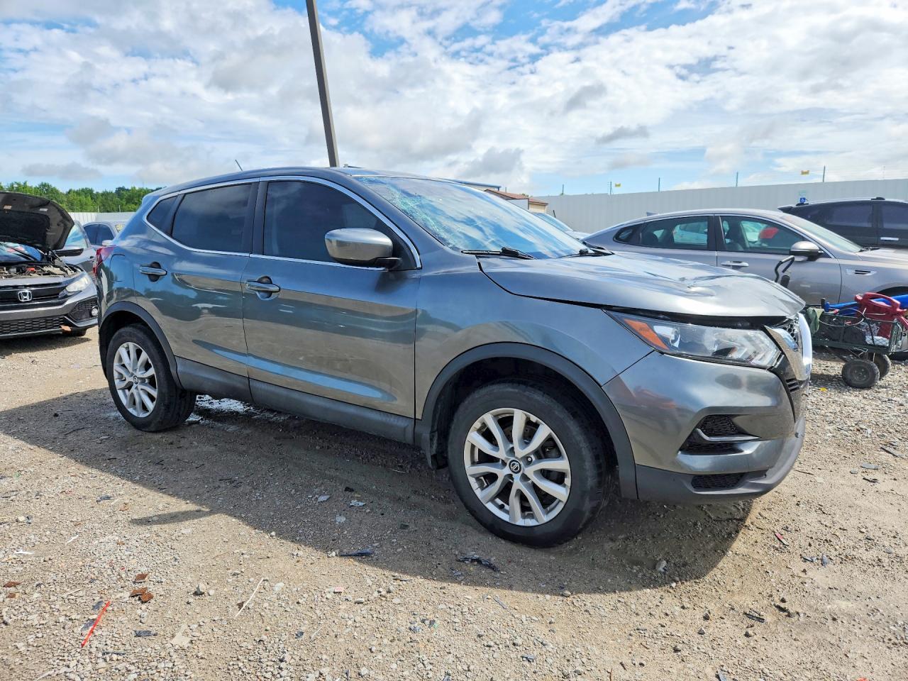 2020 Nissan Rogue Sport S - Фото 4