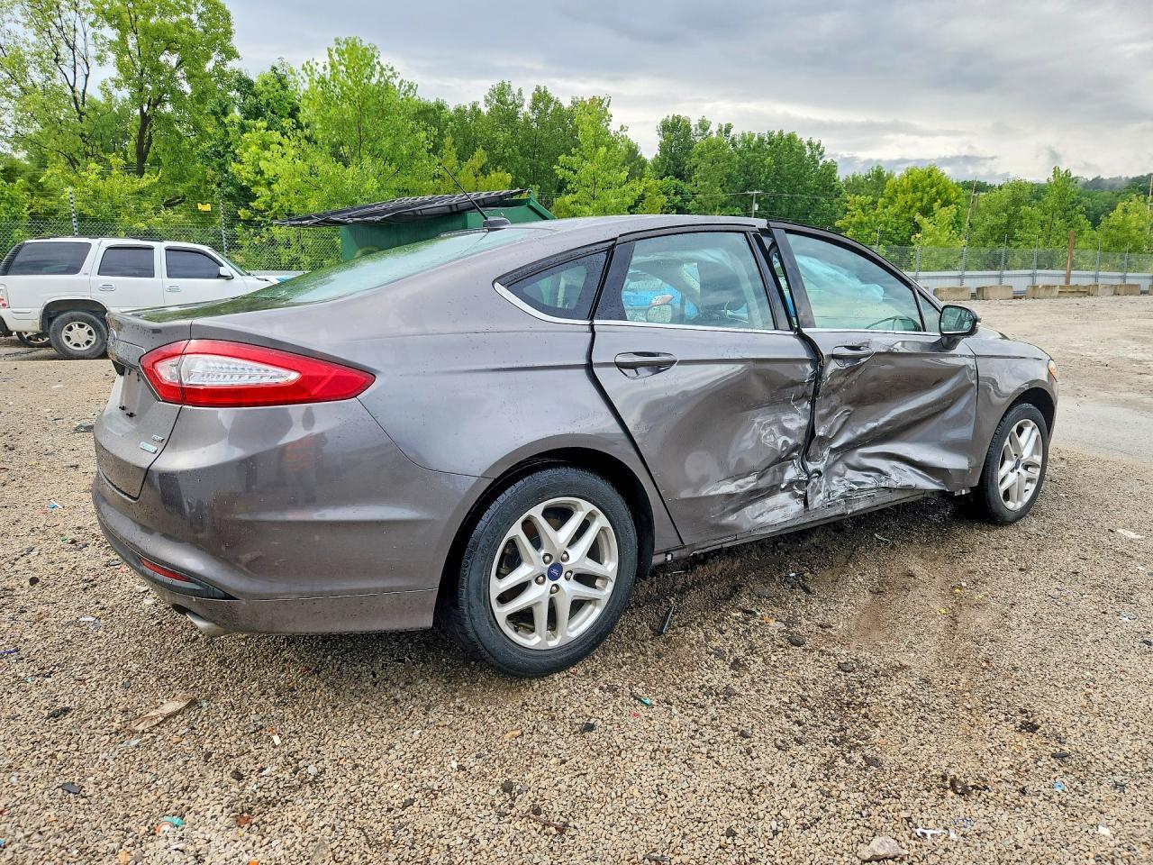 2014 Ford Fusion Se - Фото 3