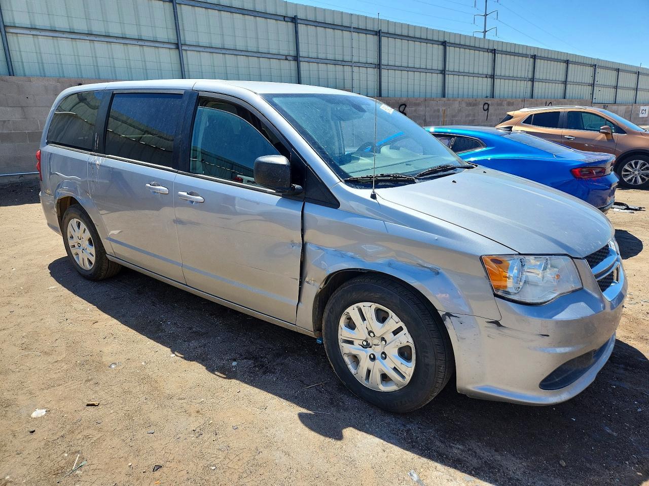 2018 Dodge Grand Caravan Se - Image 4