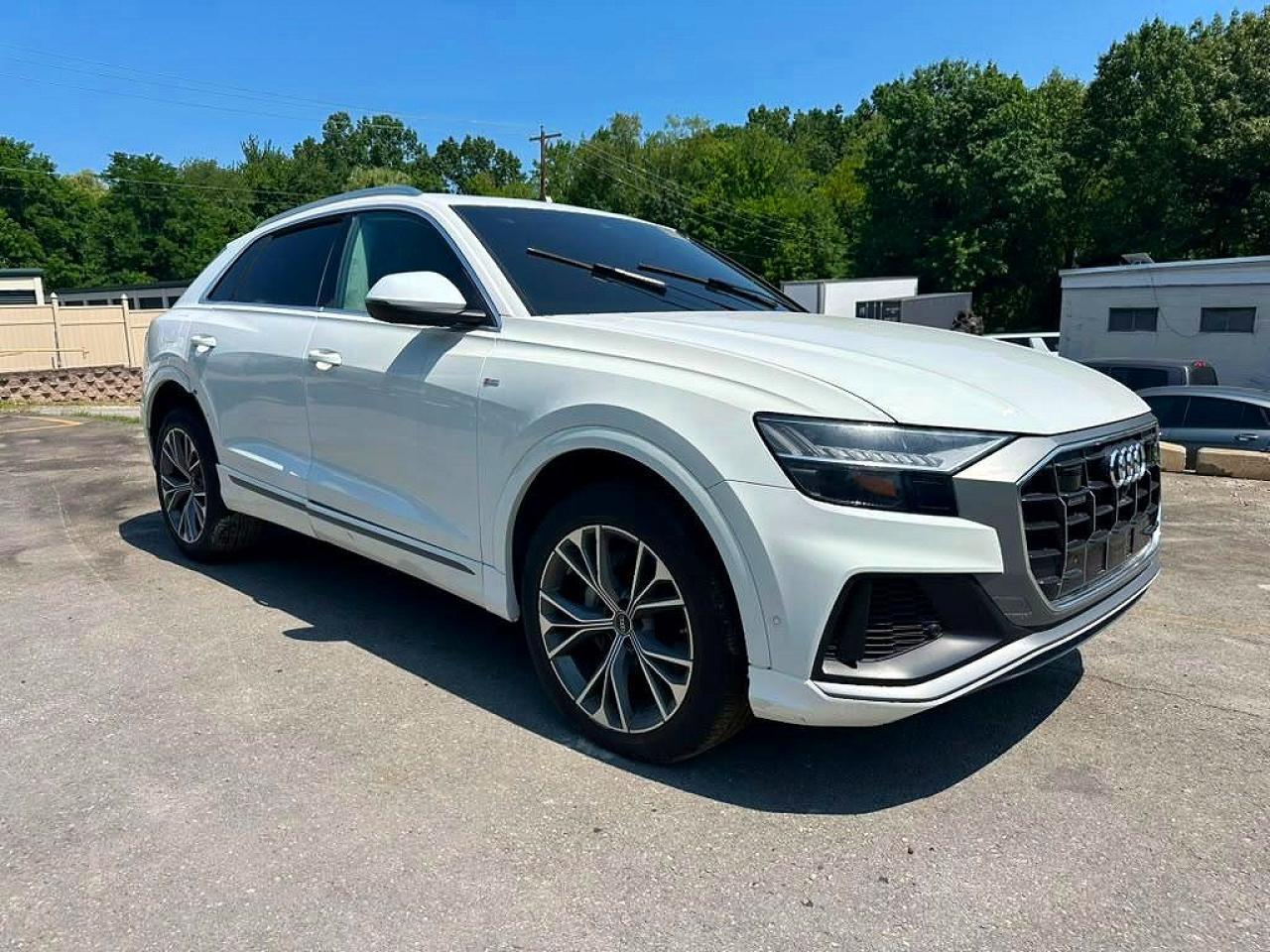 2023 Audi Q8 Premium Plus S-Line - Image 4