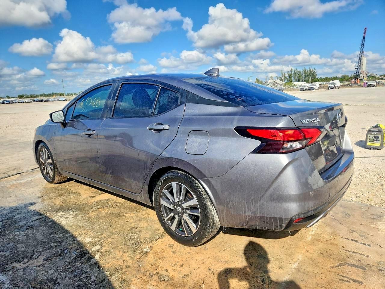 2021 Nissan Versa Sv - Фото 2