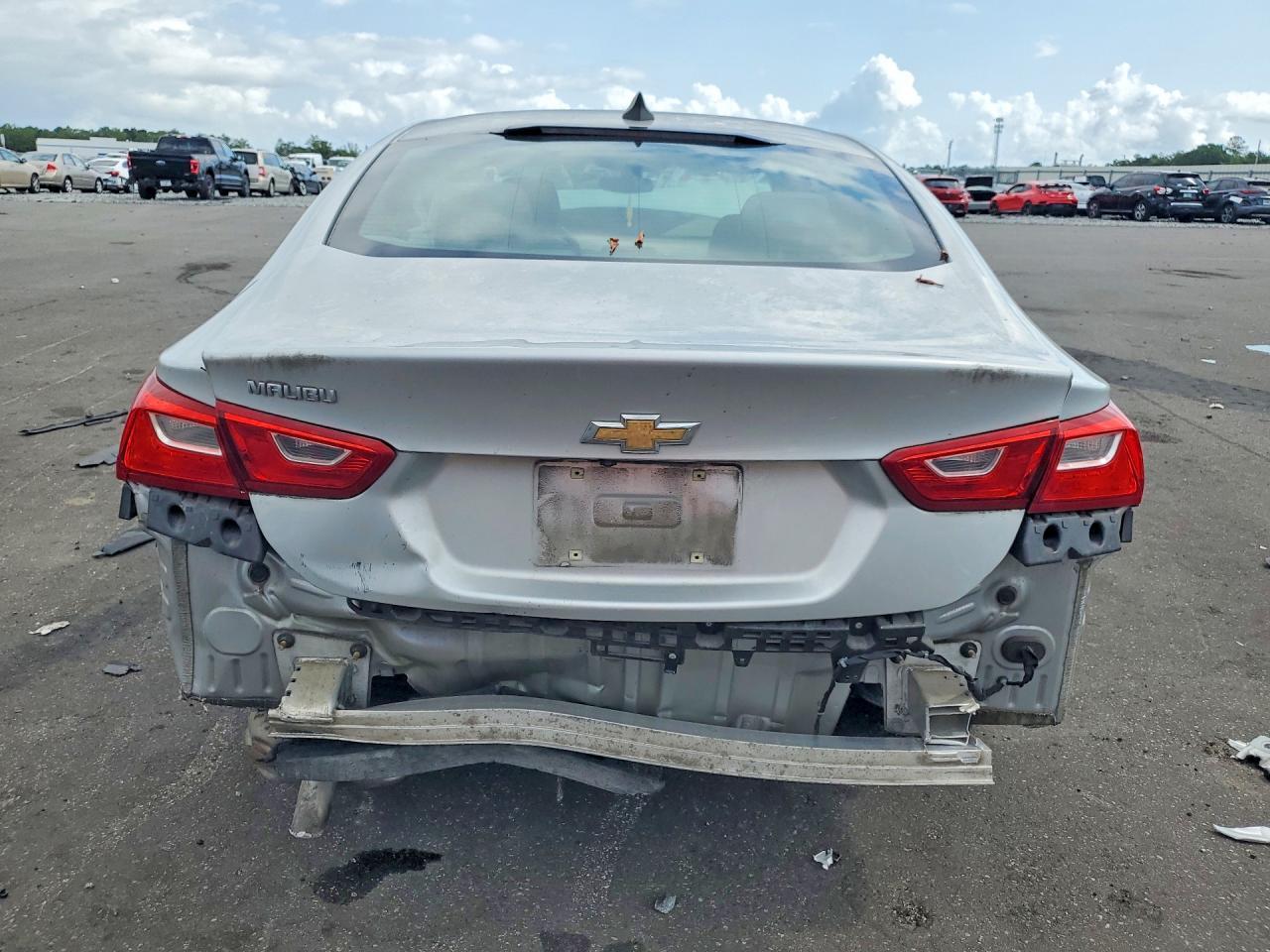 2017 Chevrolet Malibu Ls - Фото 6