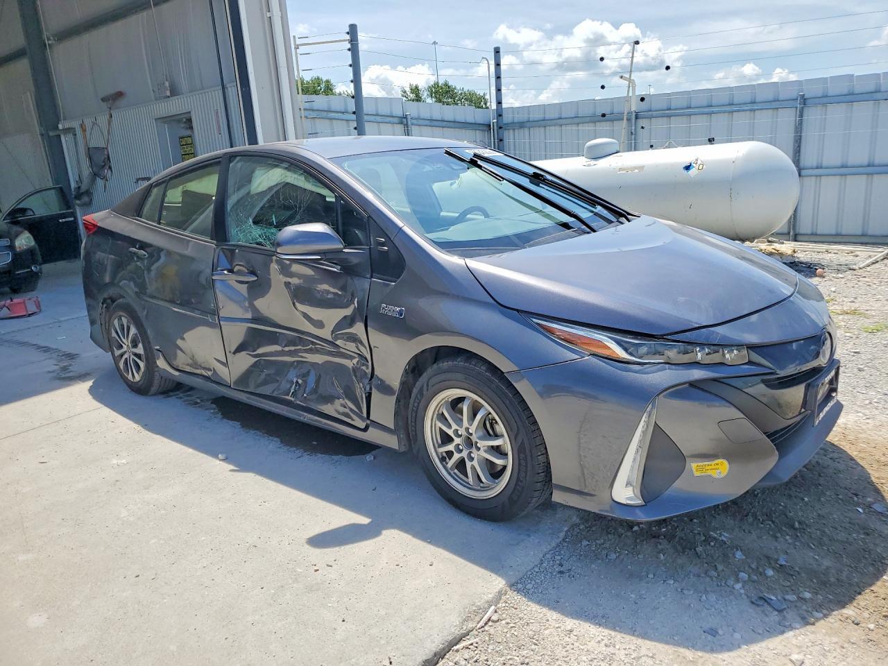 2022 Toyota Prius Prime Xle - Image 4
