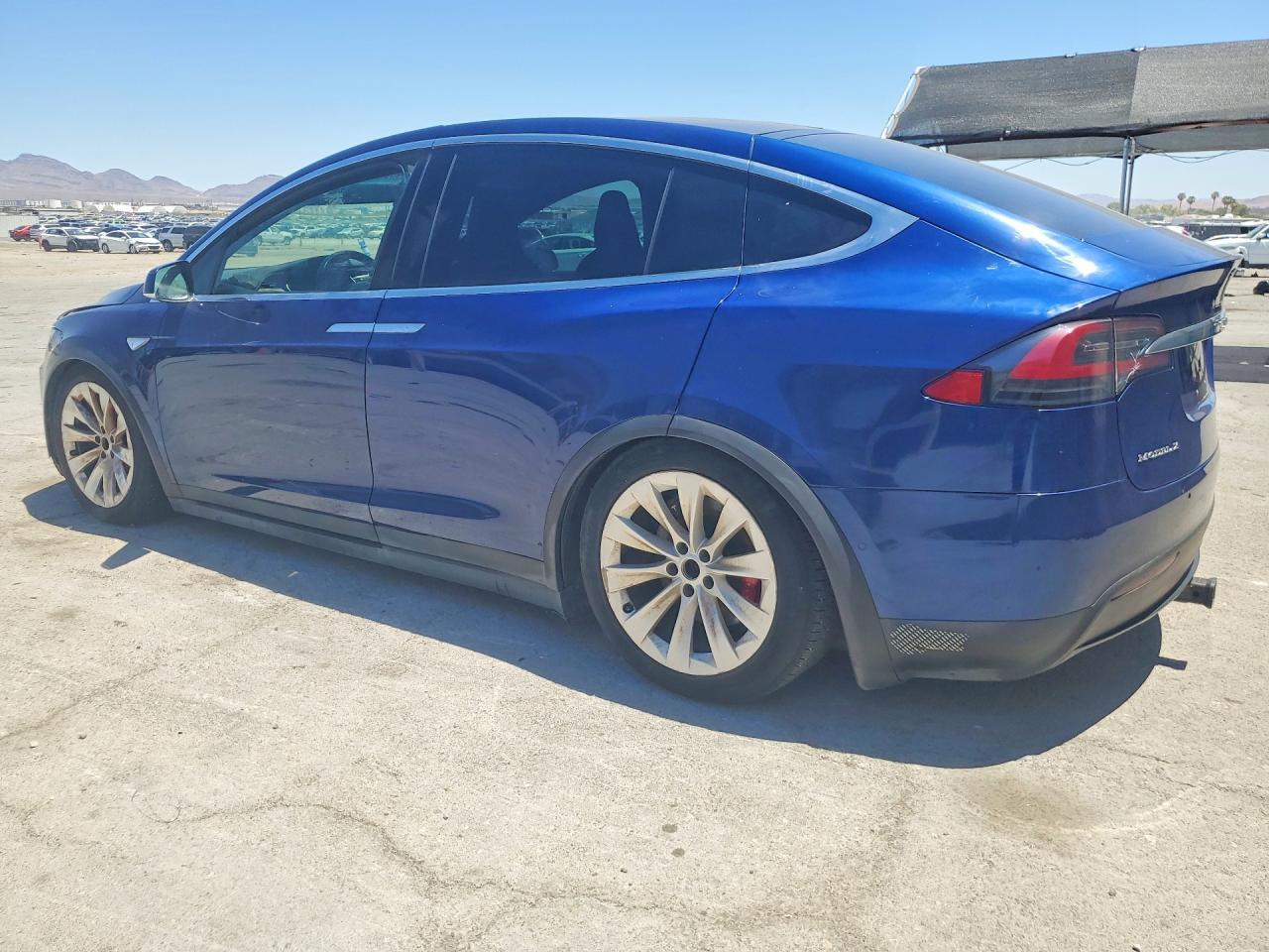 2016 Tesla Model X - Фото 2