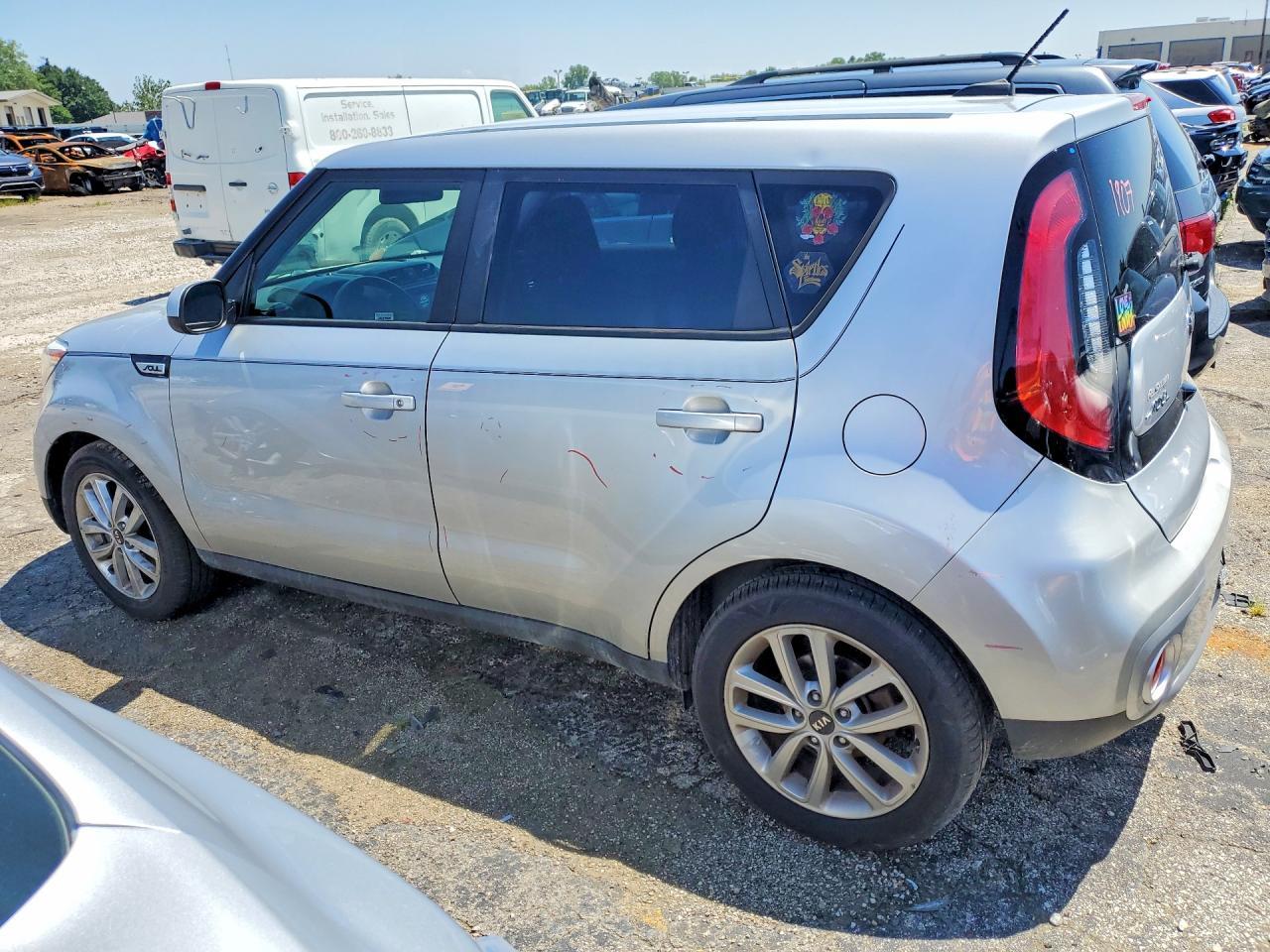 2017 Kia Soul + - Image 2
