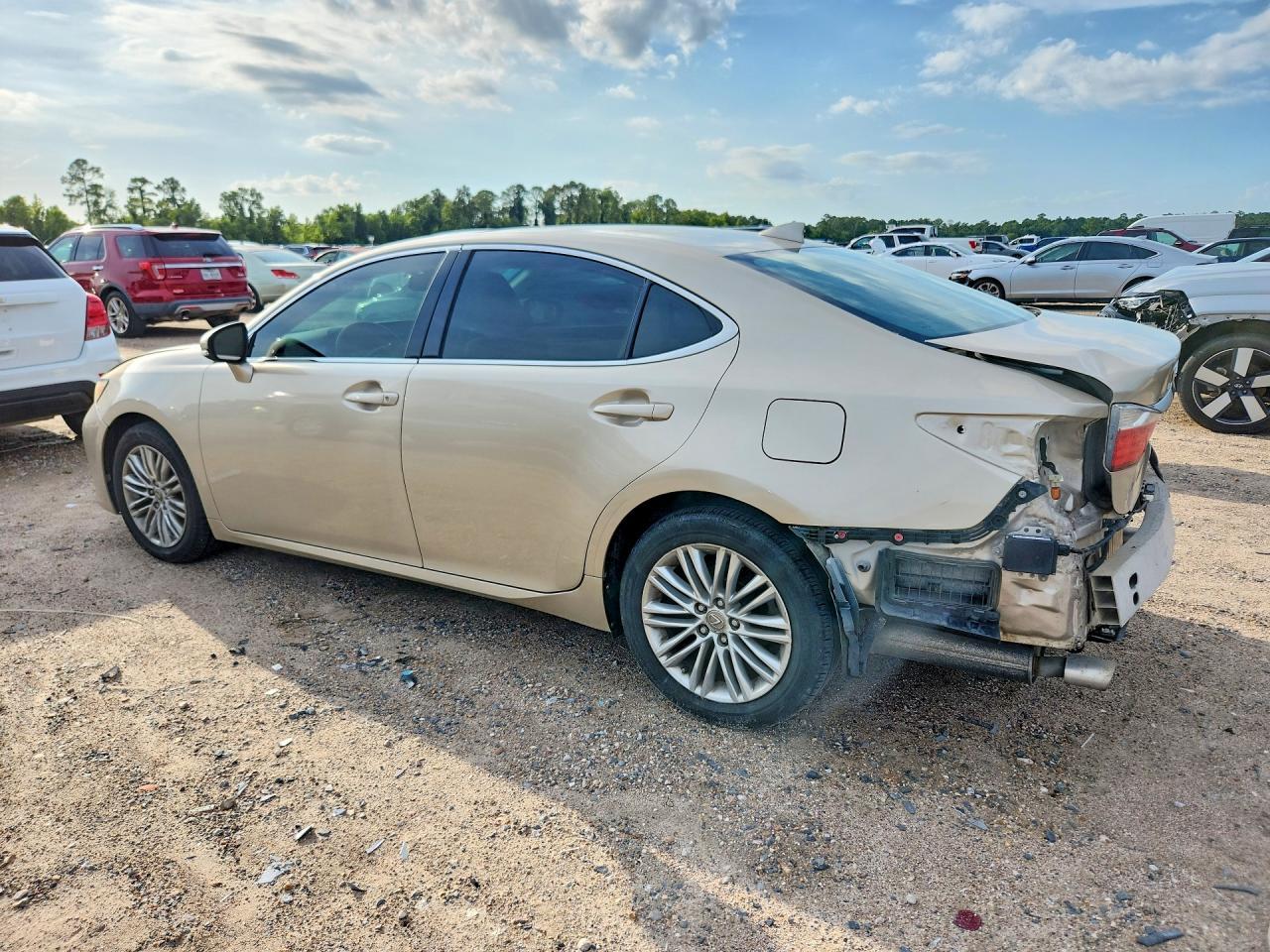 2015 Lexus Es 350 - Image 2