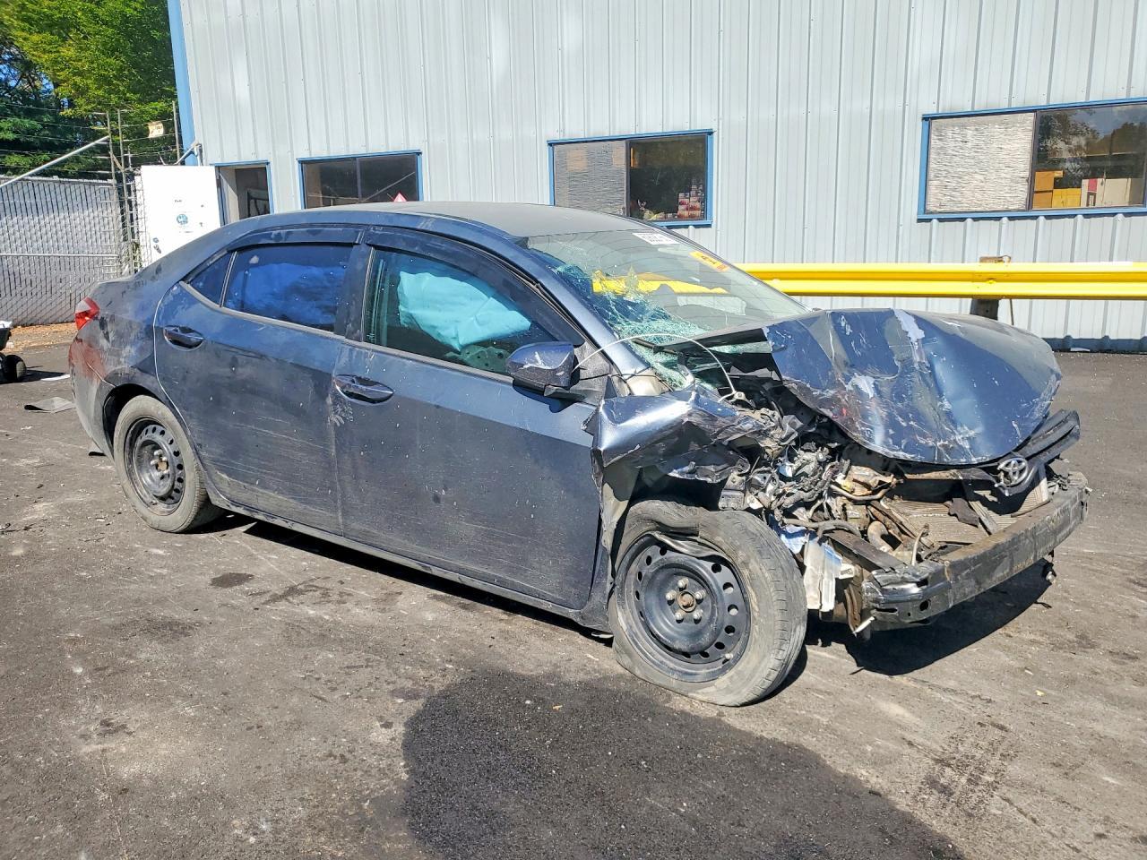 2014 Toyota Corolla Le - Image 4