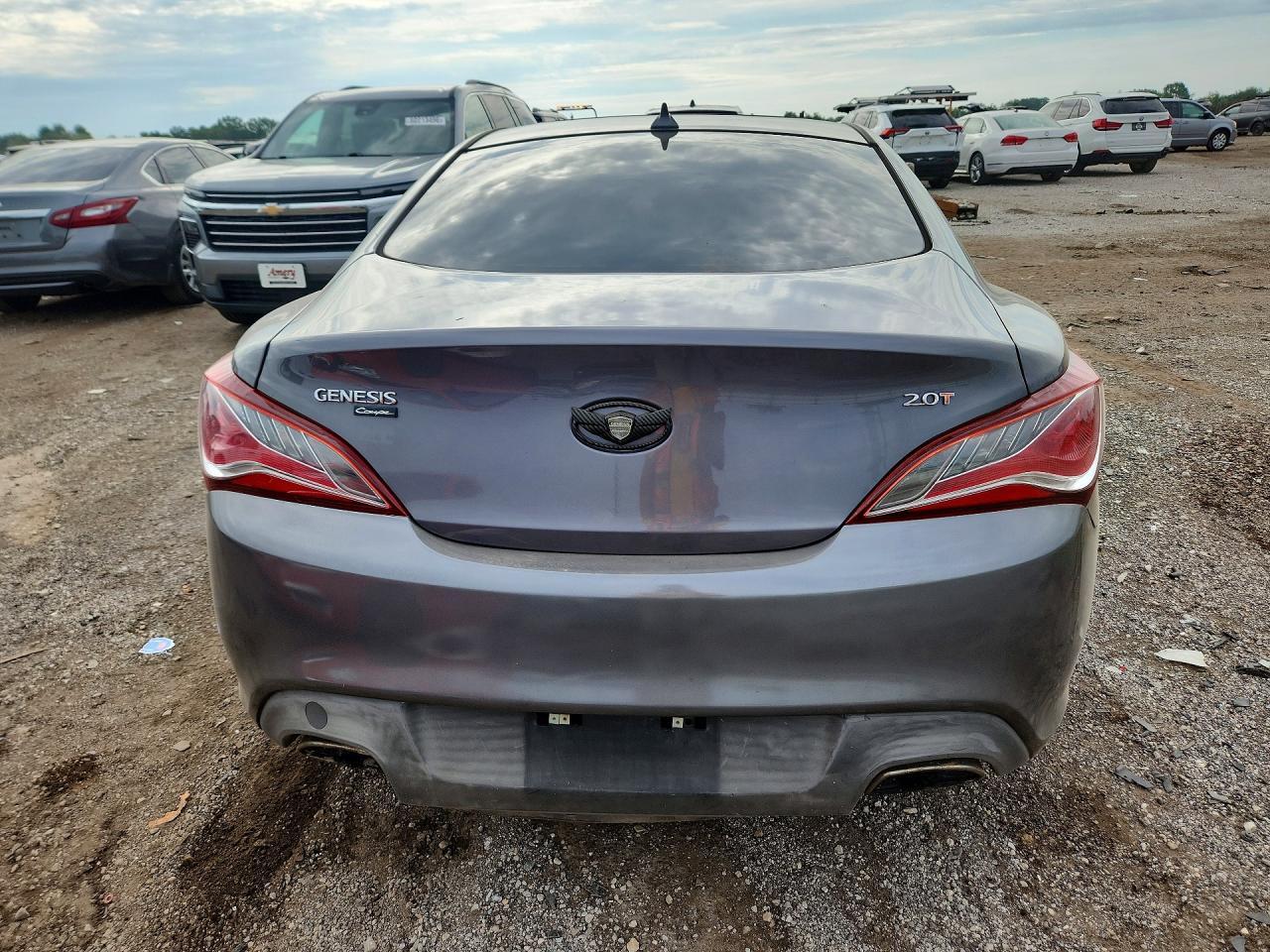 2013 Hyundai Genesis Coupe 2.0T Premium - Фото 6