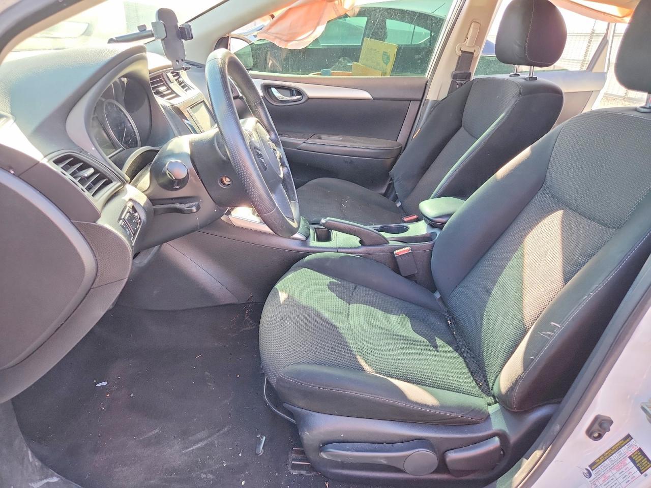 2019 Nissan Sentra S - Image 7