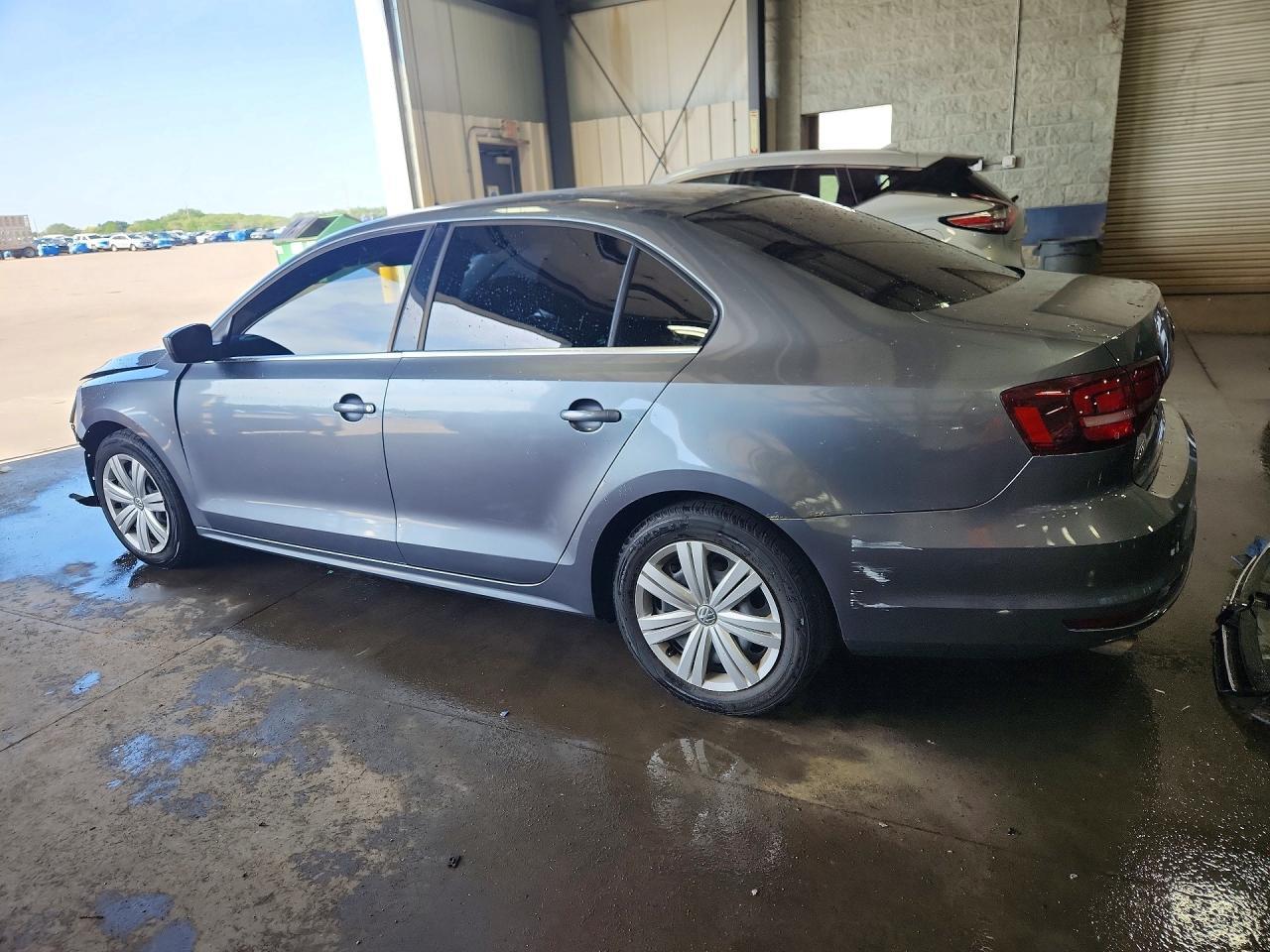 2017 Volkswagen Jetta S - Фото 2