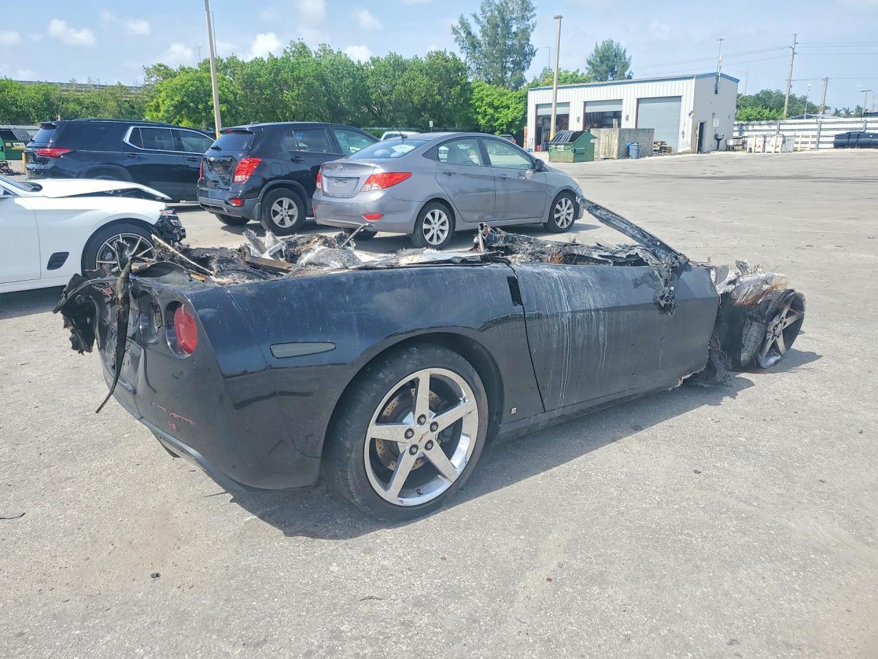 2006 Chevrolet Corvette - Фото 3