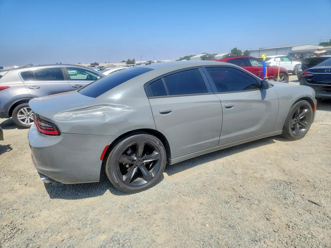 2019 Dodge Charger Sxt - Image 3
