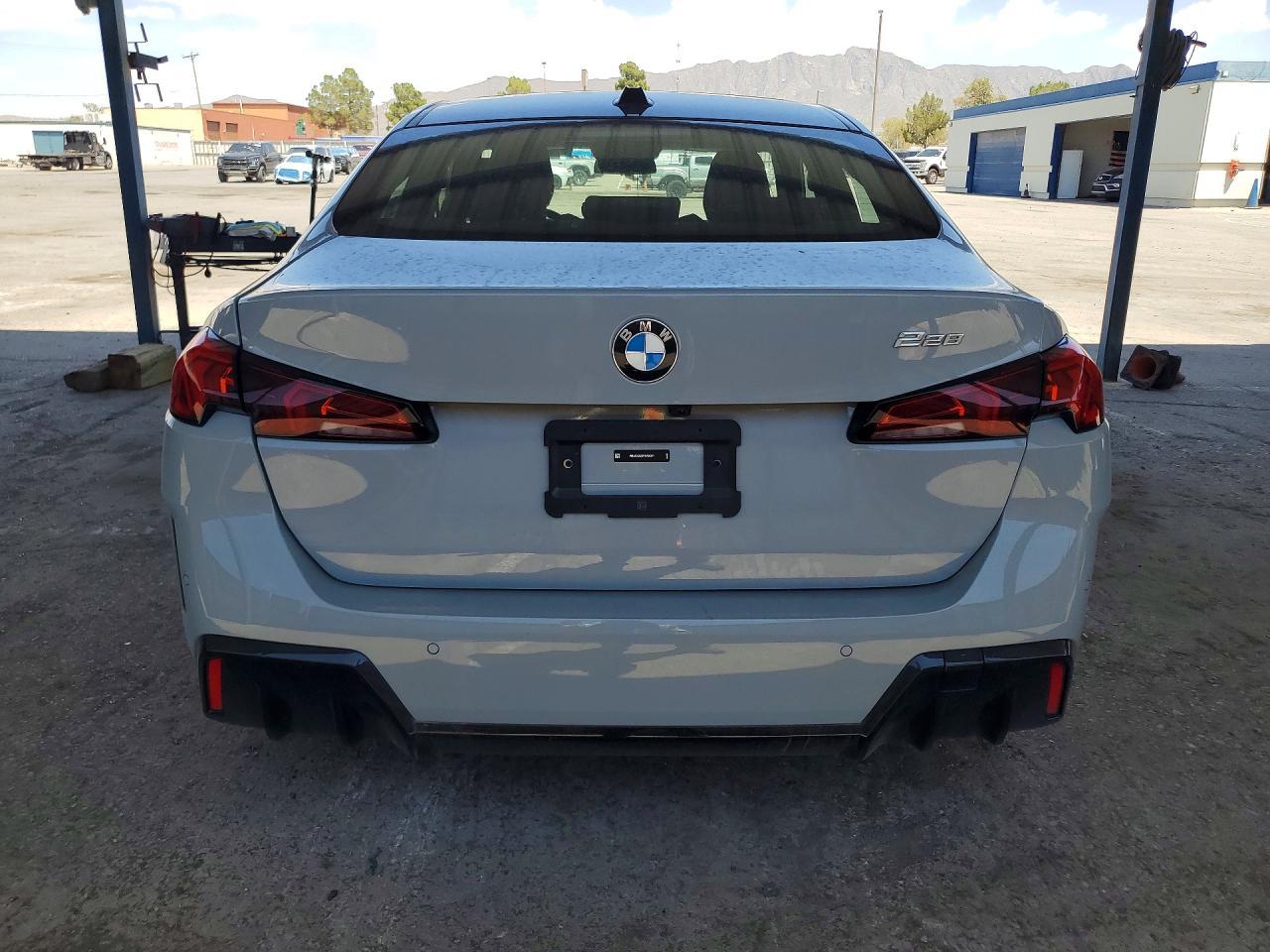 2026 BMW 228 - Фото 6