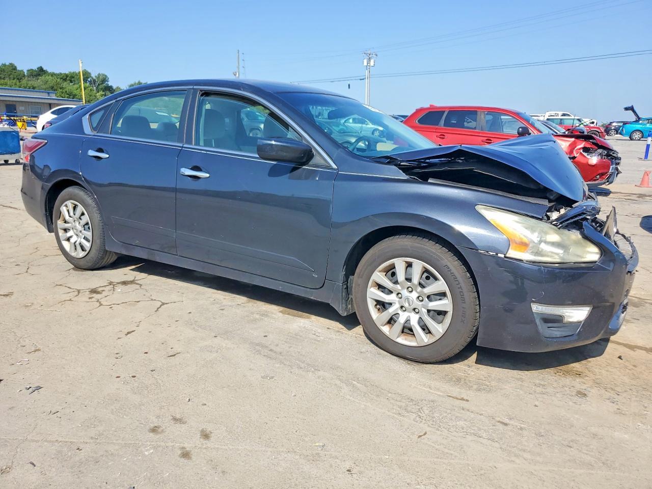 2015 Nissan Altima 2.5 S - Фото 4